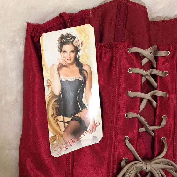 Shirley of Hollywood  Stretch satin and scallop - Picture 4 of 6